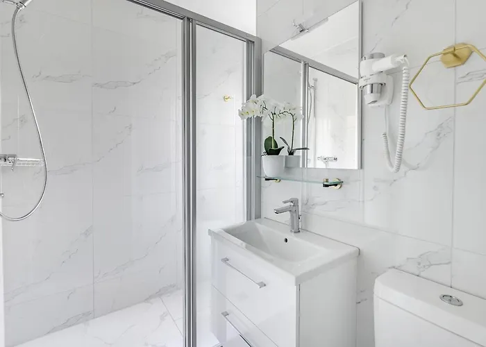 Bon Port 1-bedroom - Lakefront * Montreux