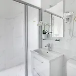 Bon Port 1-bedroom - Lakefront * Montreux