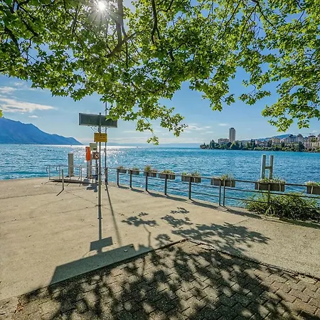 Bon Port 1-bedroom - Lakefront * モントルー